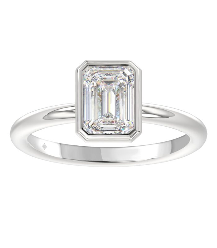 LADIES SOLITAIRE RING 2CT EMERALD DIAMOND 14K WHITE GOLD (CENTER STONE EMERALD DIAMOND 2CT )