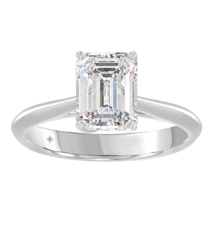 LADIES SOLITAIRE RING 2 1/2CT EMERALD DIAMOND 14K WHITE GOLD (CENTER STONE EMERALD DIAMOND 2 1/2CT)