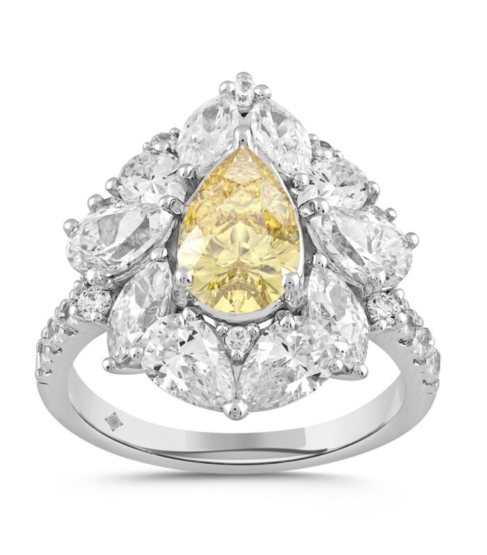 14K WHITE GOLD 4 1/2CT ROUND/PEAR/MARQUISE DIAMOND LADIES RING (CENTER STONE PEAR DIAMOND 2.00CT)